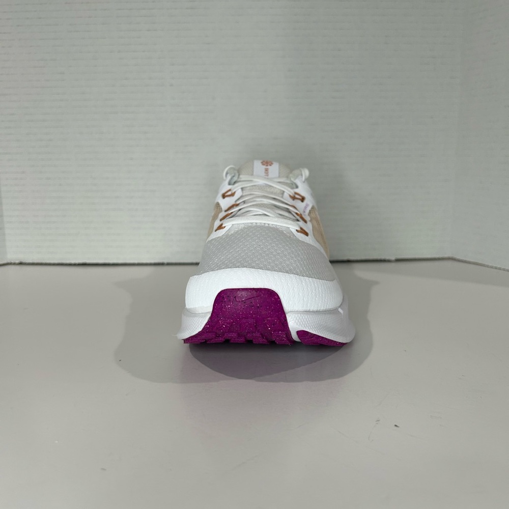 Nike Women’s Run Swift 3, Size 9, 8.5 & White/Fushia-Guava Ice, DR2698 103 - Picture 2 of 9